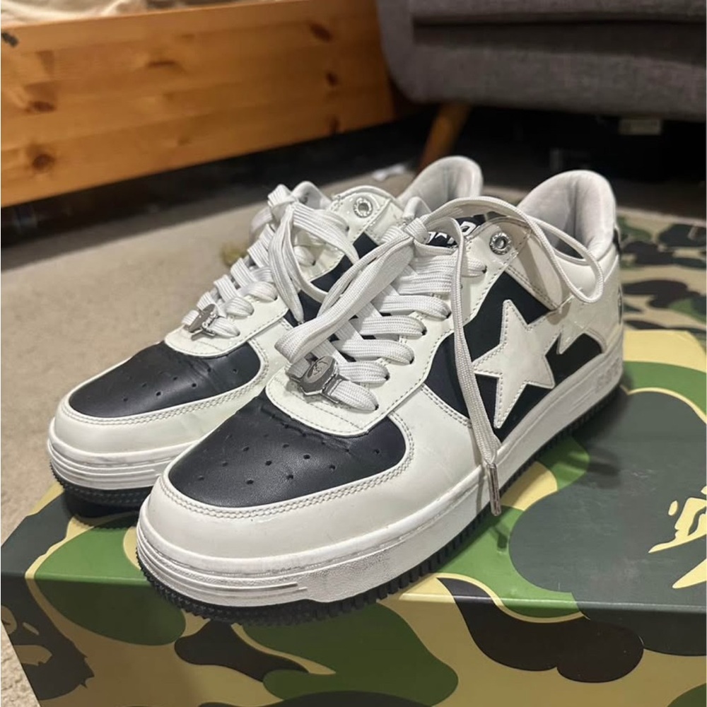 Bapesta #6 'Patent Leather' Size 9